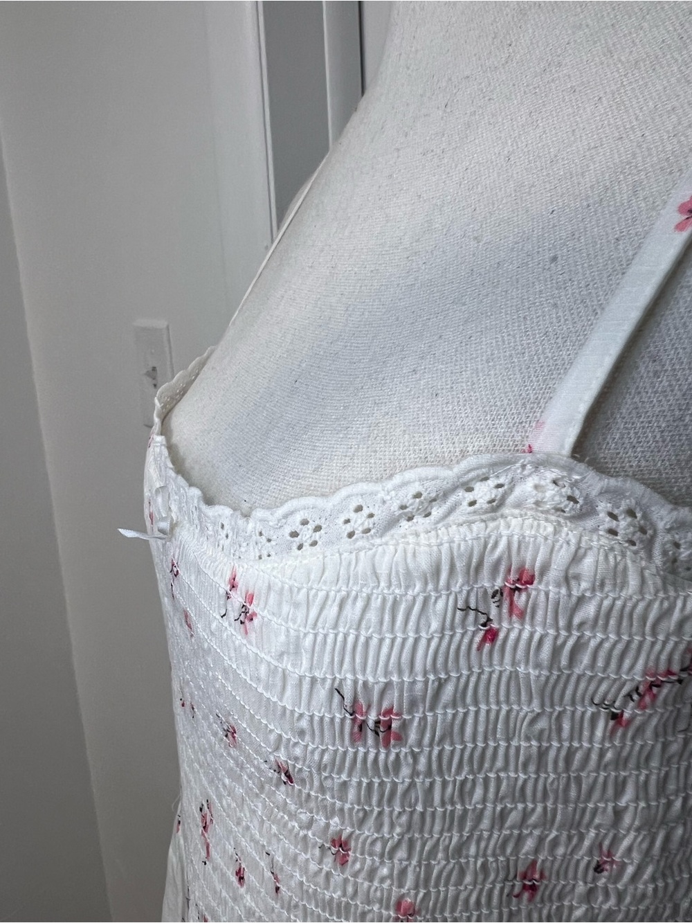 No Boundaries White Cami with Pink Floral Accent - Picture 2 of 9